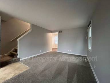 Main picture of 5347-5425 Benton St Apartments