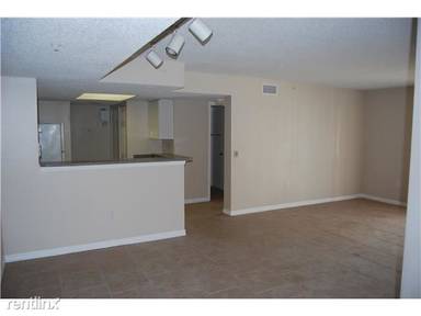 Main picture of 8885 Okeechobee Blvd