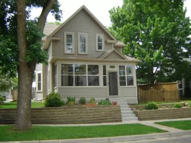 Main picture of 795 Manomin Ave
