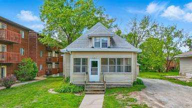 Main picture of 31 Lincoln Ave