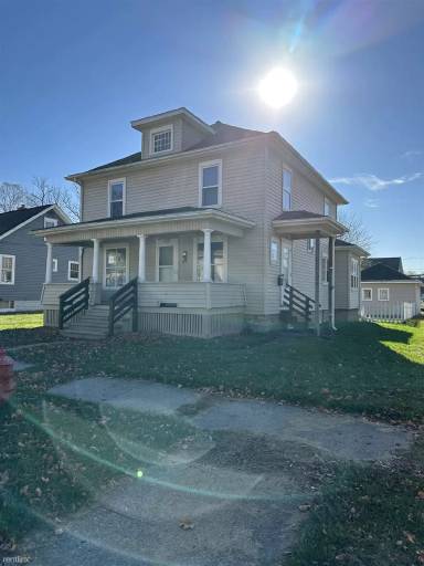 Main picture of 725 Christy Ave