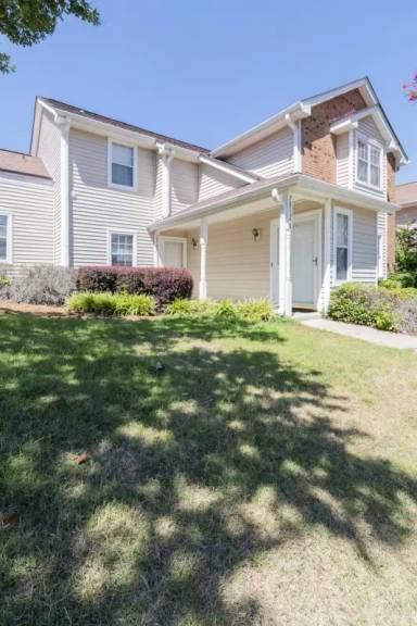Main picture of 7812 Renaissance Ct