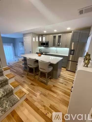 Main picture of 324 Pennsview Ct