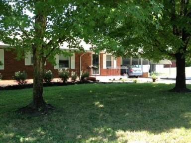 Main picture of 106 Rebecca Ln