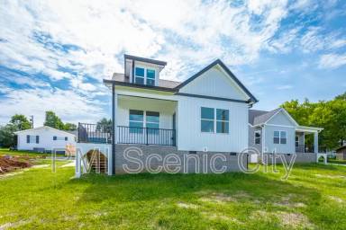 Main picture of 2631 Rogers Dr SE