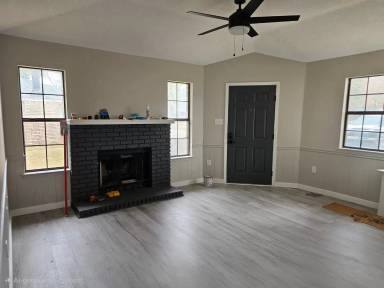 Main picture of 102 North St