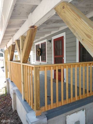 Main picture of 15 Bent Oak Dr