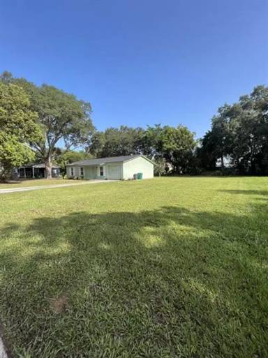 Main picture of 2105 Suanee Ave