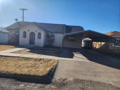 Main picture of 208 S Globe Ave
