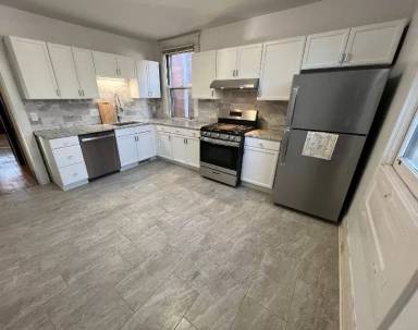 Main picture of 4010 Eileen Dr
