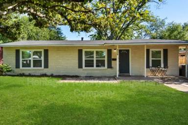 Main picture of 338 Tomrob Dr