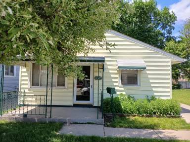 Main picture of 17309 Dora St