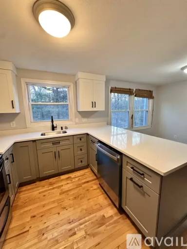 Main picture of 36 Tenney Rd