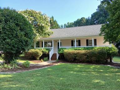 Main picture of 7 Lorelei Ct