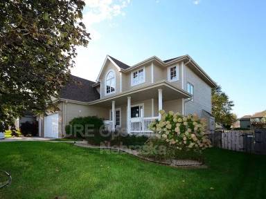 Main picture of 2003 Crest Ridge Dr