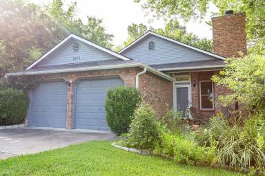 Main picture of 2109 Castle View Dr