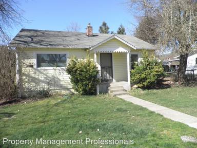 Main picture of 210 SW Oak St
