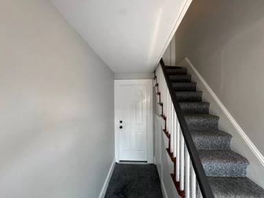 Main picture of 39 Bank St