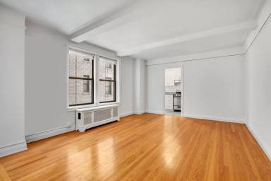 Main picture of 301 East 21st St