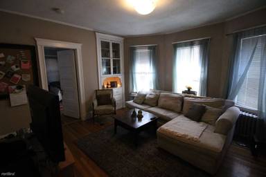 Main picture of 40 Easton St