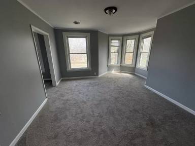 Main picture of 2811 Lyndale Ave N