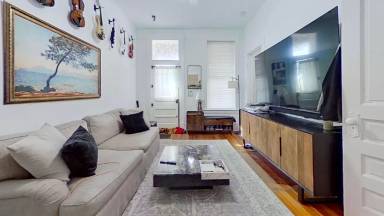 Main picture of 1818 N Paulina St