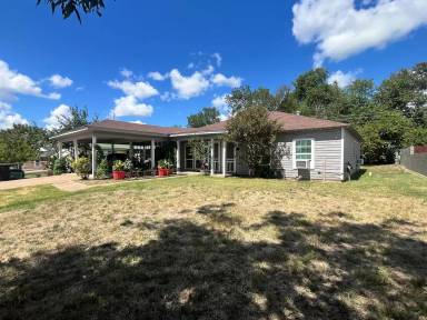 Main picture of 1509 Poage Ave