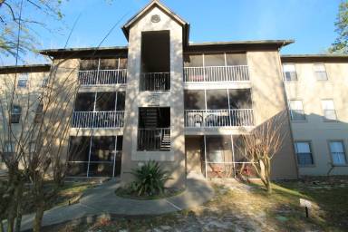 Main picture of 976 Leeward Pl