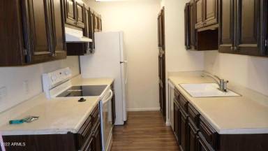 Main picture of 5903 W Townley Ave