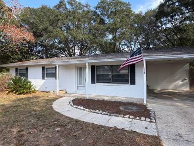 Main picture of 420 Edge Ave