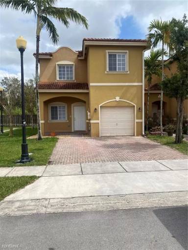 Main picture of 319 SE 20th Ter