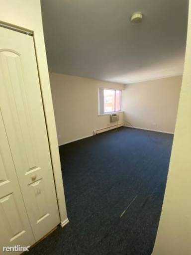 Main picture of South Shore Apartments