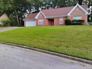 Main picture of 1986 Lou Dr SE