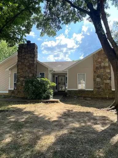 Main picture of 3917 Sabal Hill Dr