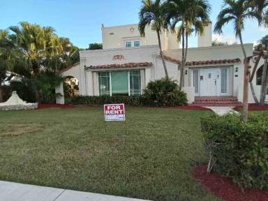 Main picture of 92 NW 20th St