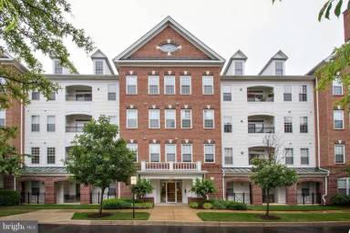 Main picture of 5801 Clipper Ln