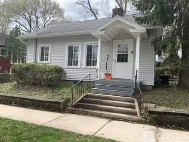 Main picture of 310 S Randall Ave