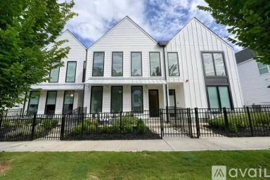 Main picture of 112 Pearl St