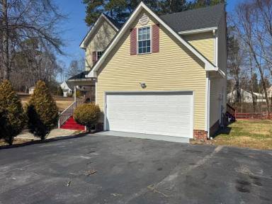 Main picture of 24502 Lake Dr