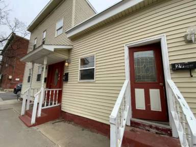 Main picture of 29 Monroe St