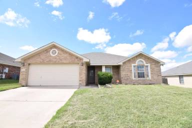 Main picture of 403 Hedy Dr