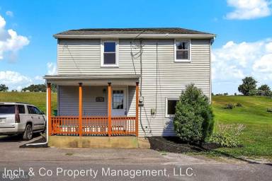 Main picture of 210 S Pine St