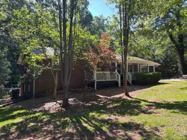 Main picture of 108 White St