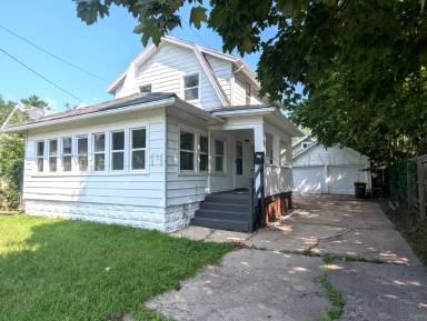 Main picture of 1309 Yonge St