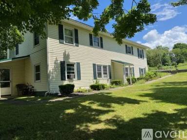 Main picture of 107 Oak Hill Rd