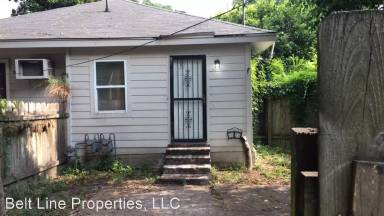 Main picture of 2695 Milton Ave