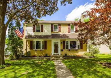 Main picture of 219 Waverly Rd