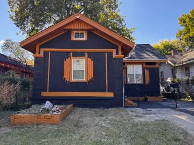 Main picture of 1629 Netherwood Ave