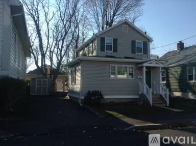 Main picture of 16 Northfield St