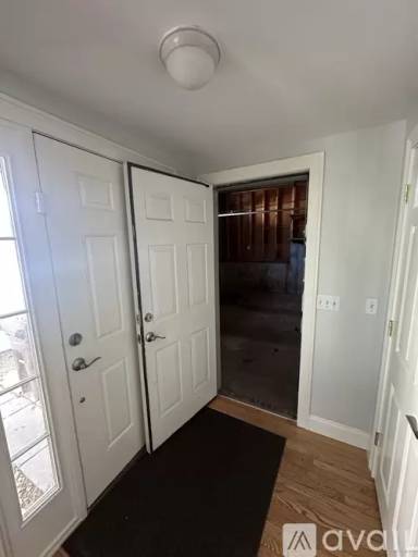 Main picture of 452 Main St